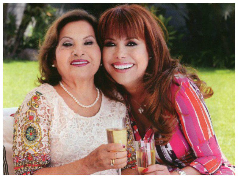 ¡Madre sólo una! Magaly Medina presenta a Doña Jesús Vela, su amada madre [FOTOS]