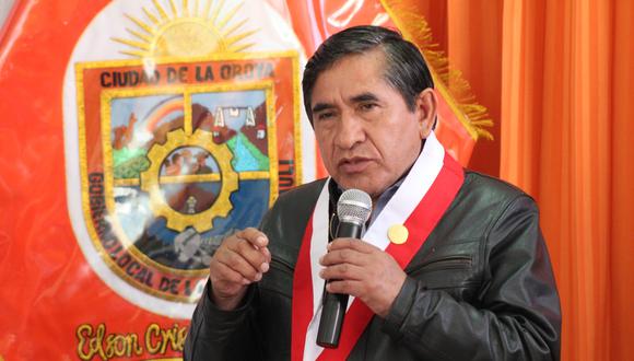 Raúl Huamán hace polémica alusión a electores en mesa de trabajo.