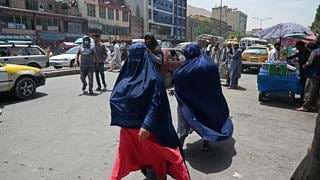 Las 29 absurdas prohibiciones que imponen los talibanes a las mujeres