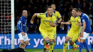 Chelsea, a un triunfo del título en Premier League tras ganar al Leicester (1-3) 