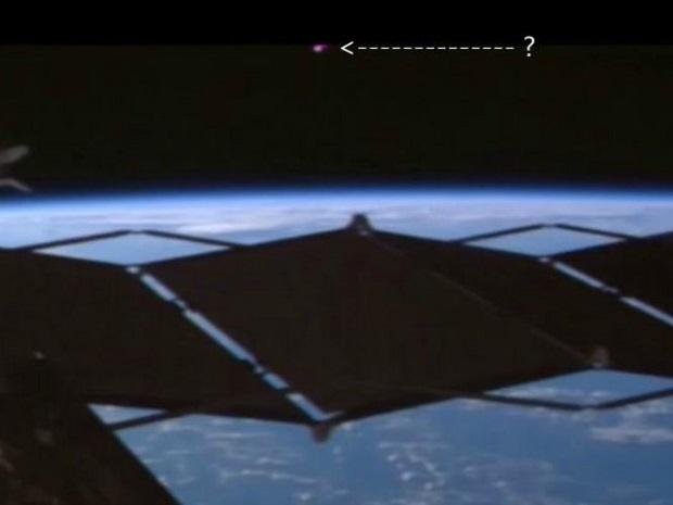 ​YouTube: ¿NASA capta OVNI orbitando la Tierra?