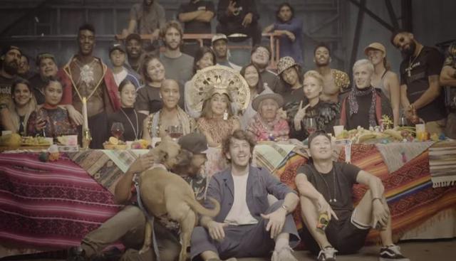 Isabela Moner compartió el detrás de cámaras del video de su tema "Papi". (Imagen: YouTube)