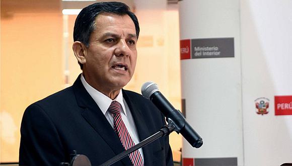 Aceptan renuncia del Ministro del interior, Mauro Medina tras fuga de juez César Hinostroza