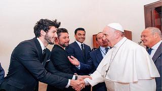 Sebastián Yatra y Carlos Rivera son nombrados "embajadores" del Papa Francisco (VIDEOS)
