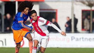 Hijo de Patrick Kluivert debuta con el primer equipo del Ajax 