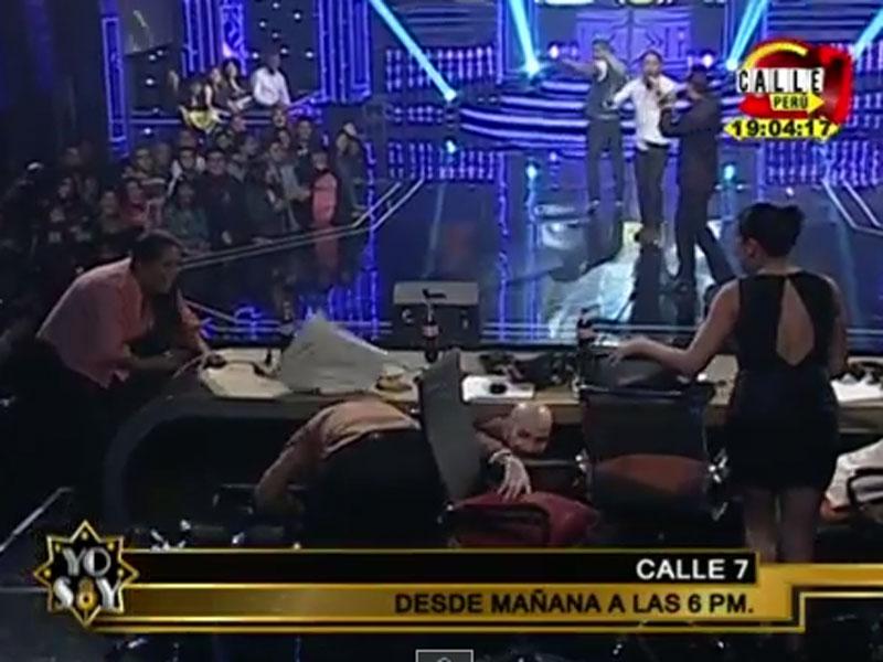 Ricardo Morán tuvo tremenda caída en Yo Soy [VIDEO] 
