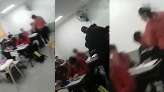 Mujer entró al aula durante una clase y golpeó a un alumno porque habría amenazado a su hijo
