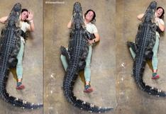 Cuidadora de zoológico y caimán de más de 90 kilos protagonizan “accidentado” abrazo en TikTok 