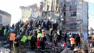 Terremoto azota Albania: Al menos 13 muertos y más de 600 heridos | VIDEO