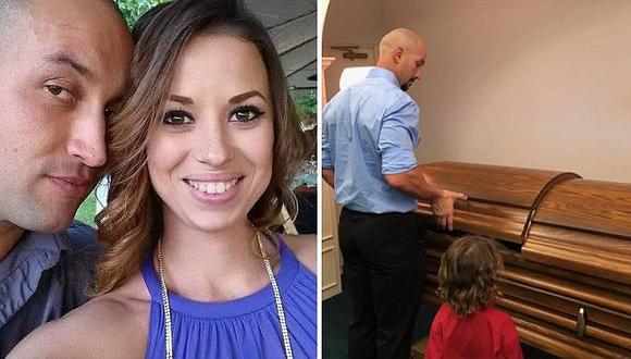 ​Publicó en Facebook las fotos de su esposa y bebé muertas para exigir justicia