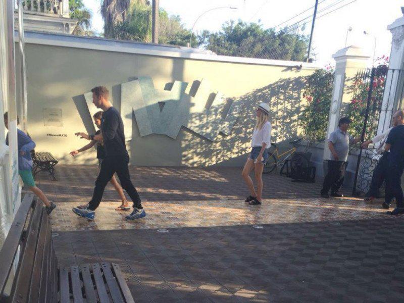 ¿Chris Martin y Gwyneth Paltrow juntos? La expareja se luce en Lima con sus hijos [FOTOS]