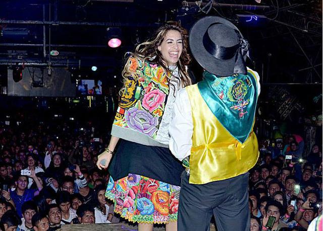 ​Milett Figueroa se despide del Perú con pollera y bailando huaylash [FOTOS]