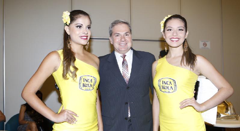 Mauricio Fernandini y Emilia Drago presentes en el Concurso Nacional de Marinera