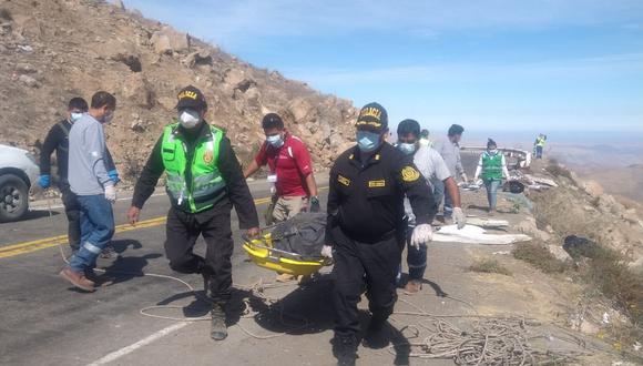 Los cuerpos fueron recuperados después de varias horas de trabajo por parte de agentes de la Región Policial de Ayacucho. (Foto: GEC)