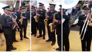 Fiestas Patrias: Policía Nacional vuelve a sorprender con espectacular show (VIDEO)
