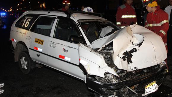 Accidente Vehicular en Surquillo deja cuatro heridos