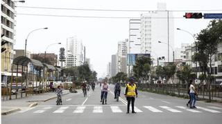 Miles de ciclistas y deportistas utilizaron carril exclusivo de la avenida Brasil
