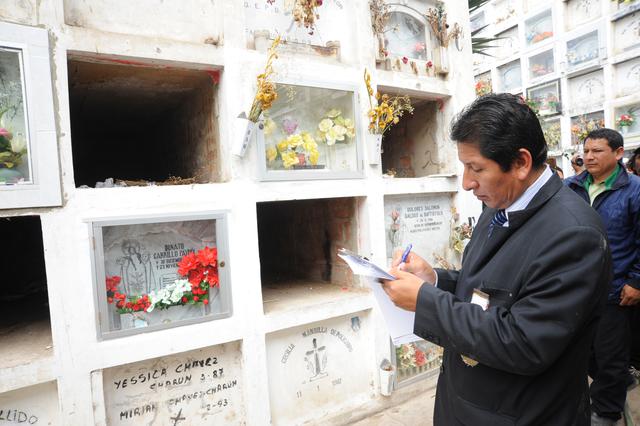 Municipios se pelean por administración de cementerio San Pedro 