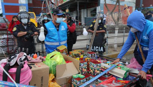 Decomisan productos pirotécnicos en el Cercado de Lima. (Foto: MML)