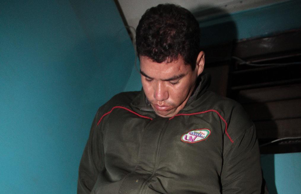 Balean a vigilante tras frustrar asalto a mercado