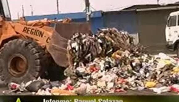 Toneladas de basura en las calles del Rímac generan indignación en los vecinos