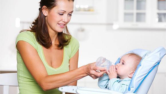 ¿Qué se puede hacer si el bebé no se llena con la leche?