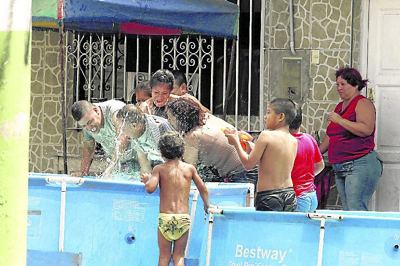 Carnaval chalaco es fiesta en calles