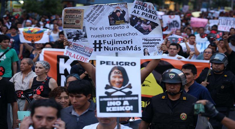 Keiko Fujimori: Así fue la marcha multitudinaria contra su candidatura [FOTOS]