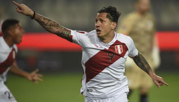 Gianluca Lapadula tiene seis goles en la selección peruana (tres en Eliminatorias y tres en Copa América). (Foto: AFP)