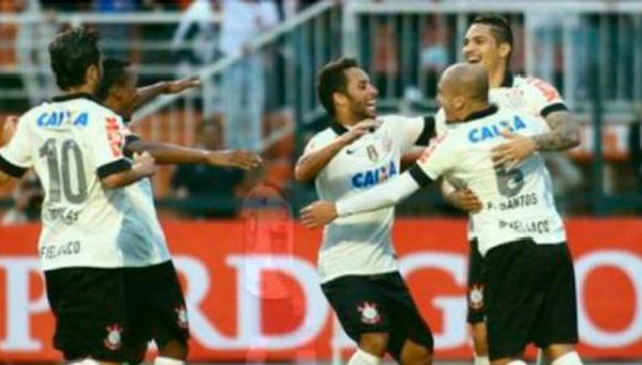 Paolo Guerrero le dio el triunfo a Corinthians sobre Coritiba [VIDEO]