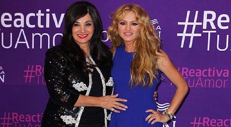 Paulina Rubio: Su mamá está delicada de salud y ella pide oraciones