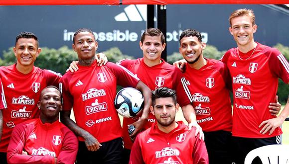 Oliver Sonne tuvo primer entrenamiento con la selección peruana (Foto: @LaBicolor)