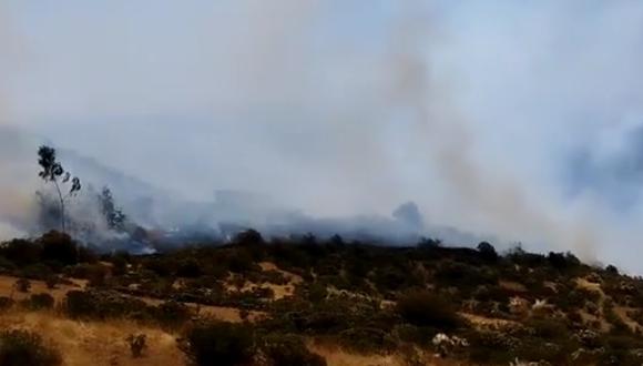 Incendio forestal se desató en una zona de difícil acceso. (Foto: Facebook)