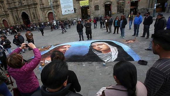 ¡Los sorprendieron! Bolivianos admiraron así dibujo con tiza de peruanos (FOTO)