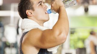 Comer para vivir: ¿Qué funciones cumple el agua en tu cuerpo?