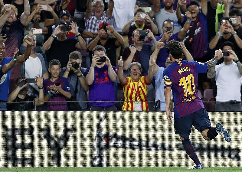 ​Barcelona aplasta 3-0 al Alavés con dos goles del genial Lionel Messi