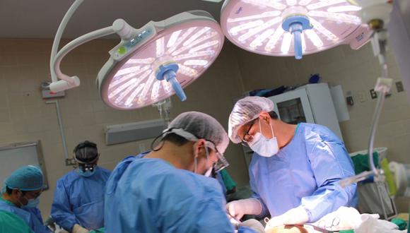 EsSalud realiza con éxito operativo de donación de órganos que permitirá salvar vida de 7 pacientes en Cusco e Iquitos.