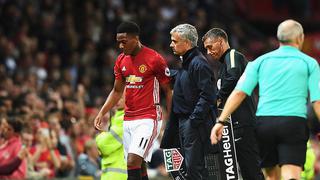 Mourinho suplica a Anthony Martial que siga en Manchester United 