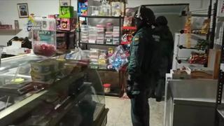 Usan a niños para vender droga a adolescentes, incluso en quioscos de golosinas | VIDEO