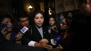 ¿Cuántas bancadas han rechazado dialogar con premier Betssy Chávez?