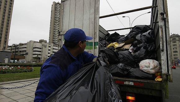 #NiUnaMenos: Recogen dos toneladas de basura tras marcha 
