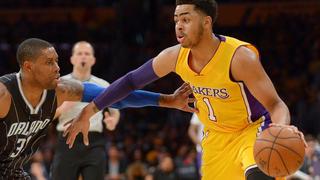 D'Angelo Russell guía a los Lakers a su segunda victoria seguida