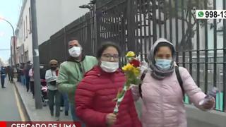 Santa Rosa de Lima: fieles madrugan y forman largas colas para dejar sus cartas en el pozo de los deseos