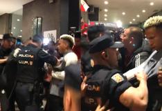 Jugadores de la Selección Peruana protagonizaron trifulca y fueron agredidos por policías en España 