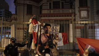 Realizan marcha por la muerte de peruano lanzado desde puente por extranjeros en Colombia | FOTOS