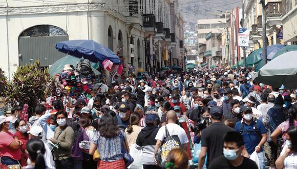 Una de las vías más congestionadas es el jirón Andahuaylas. En el cruce con jirón Cusco ocurrió el incendio de Mesa Redonda, que causó la muerte de unas 300 personas el 29 de diciembre del 2001. (Alessandro Currarino / @photo.gec)