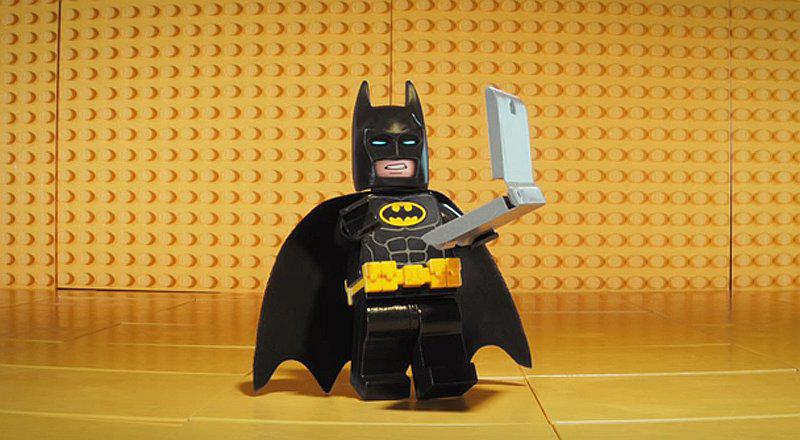 Lego Batman y su divertido saludo a sus fans peruanos [VIDEO]  