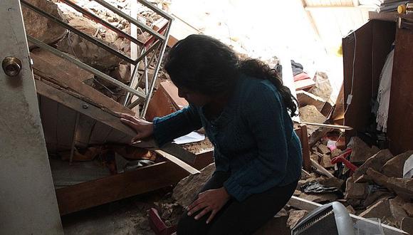 SJL: Menor se salvó de milagro tras derrumbarse su casa por sismo