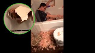 Madre rompe techo, cae en el baño y su hijo reacciona así (VIDEO)