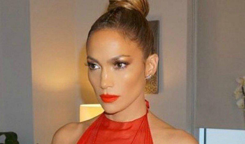 ¡Qué bella! Jennifer López y el truco de maquillaje que no sabías 